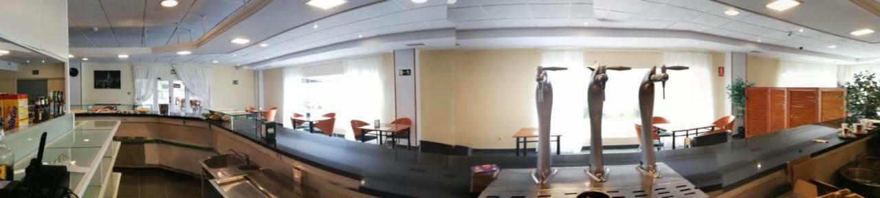 Hotel Lisboa Castrillo de la Guareña المظهر الخارجي الصورة